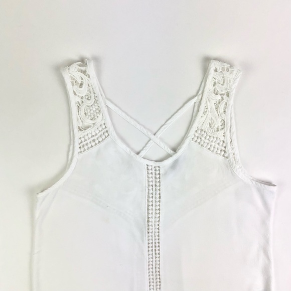 MOD Boutique Crochet Slit Back Tank Top - Picture 4 of 9